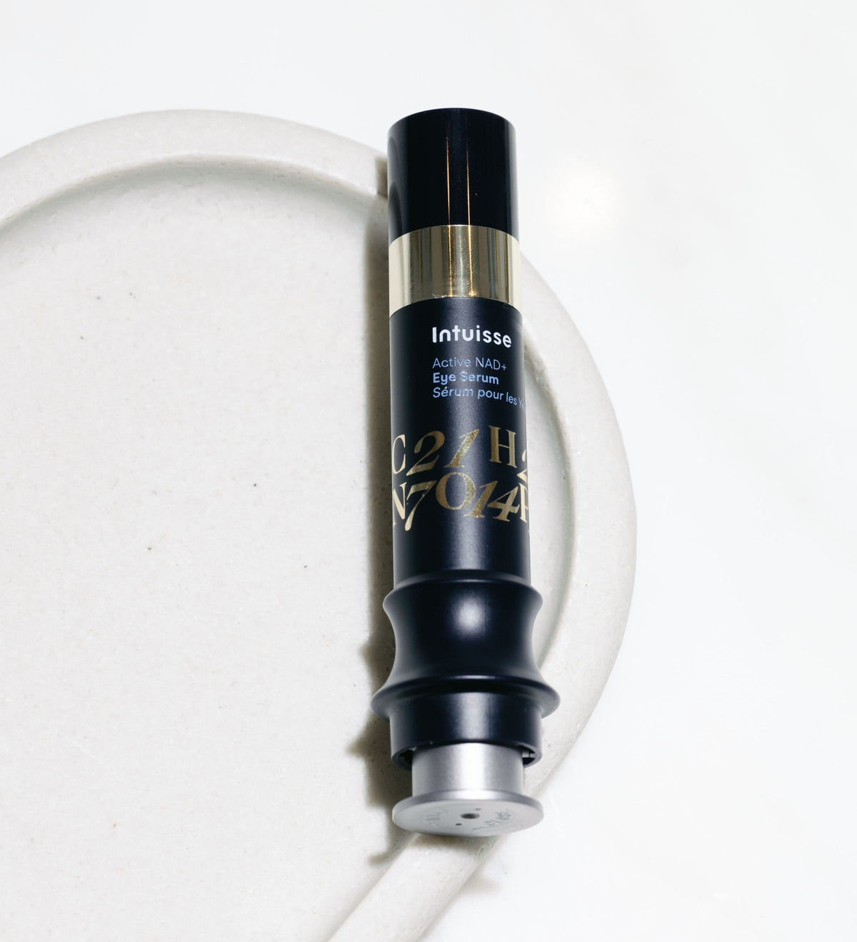 Intuisse Active NAD+ Eye Serum lifestyle picture aesthetic