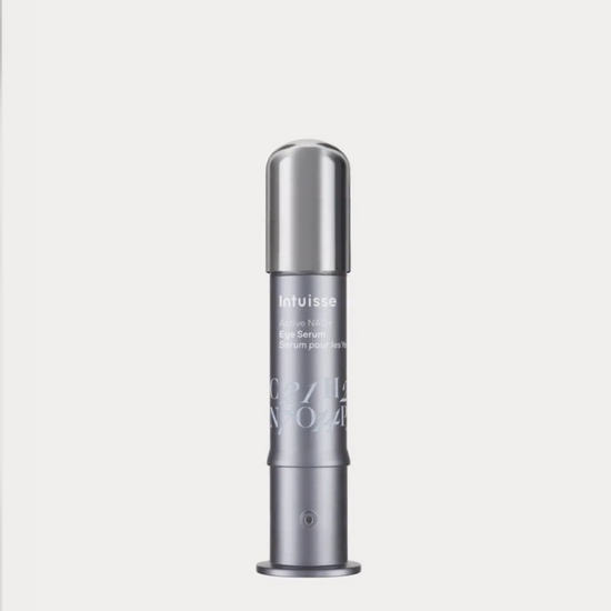 Stop-motion of the Intuisse Active NAD+ Eye Serum refill in use. How to refill